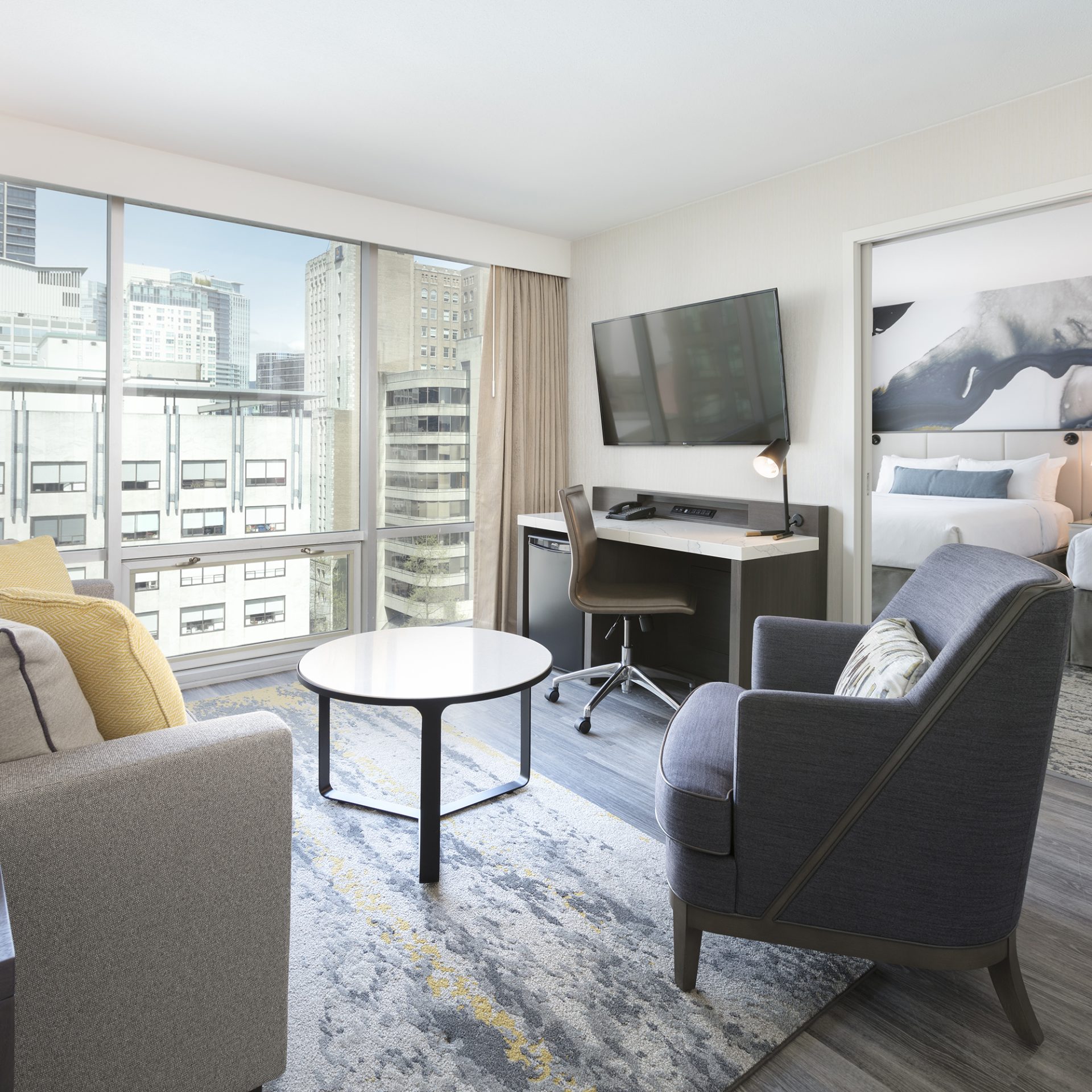 Delta-Van-Suites_SecondaryHero
